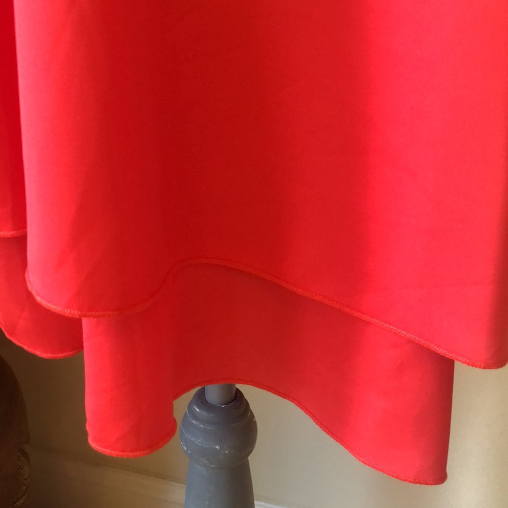 Impressions Coral Tiered Sleeveless Dress. Size Small - Picture 4 of 4